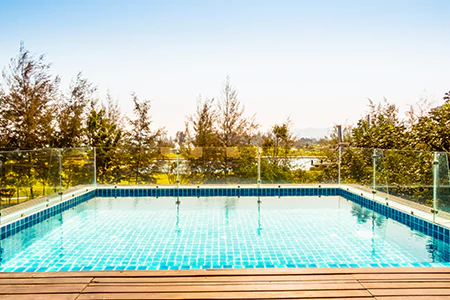 Cost of Glass Pool Fence Repair in St. Petersburg, FL